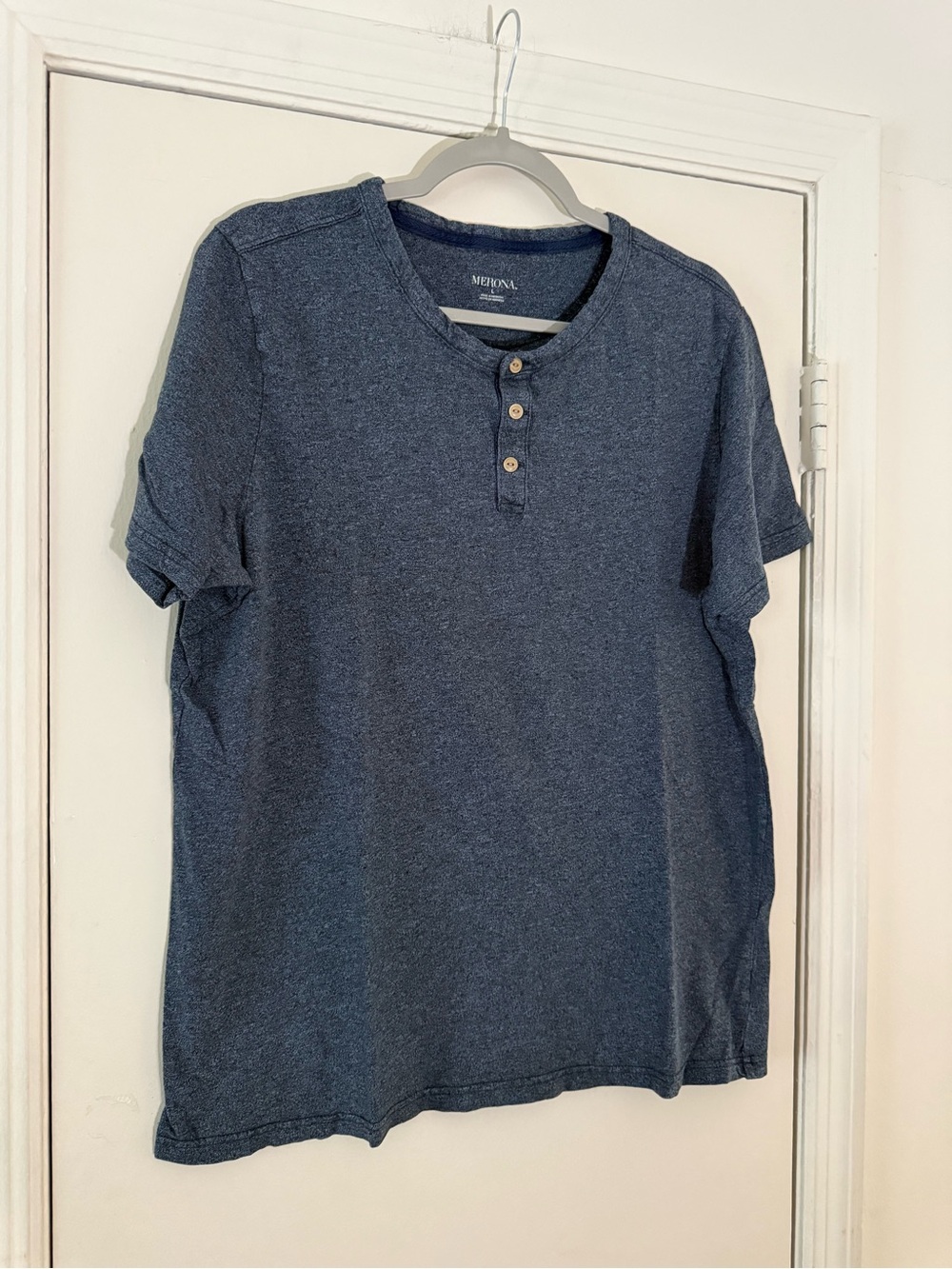 Merona Men's Navy Henley Short Sleeve Shirt - Merona
Size Large